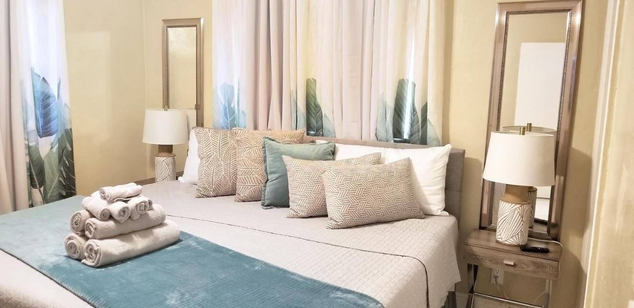 Glam 2 Bedroom Close To Nsu In Cooper Apartment *
