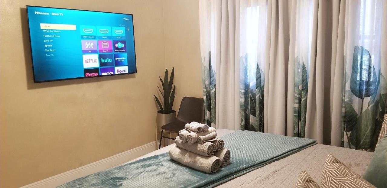 Glam 2 Bedroom Close To Nsu In Cooper Cooper City